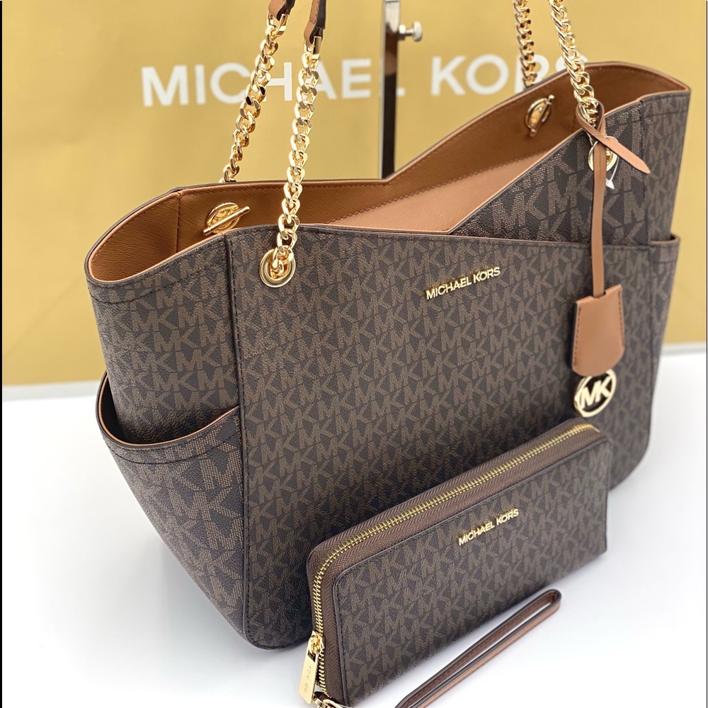 Michael Kors Large Chain Shoulder Bag and LG Continental Wallet Set - Picture 4 of 15